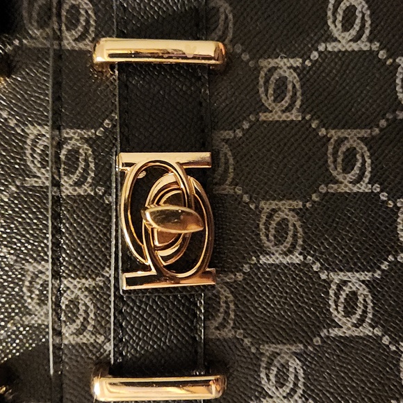 BEBE BLACK LOS ANGELES CROSSBODY BAG NWOT - Picture 2 of 6